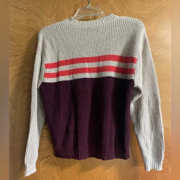 American Eagle Sweater - Picture 2 of 2